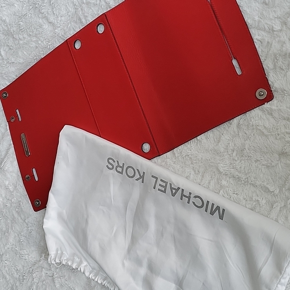 Michael Kors Selma Swap Cover - Picture 4 of 7